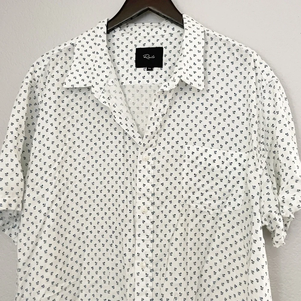 RAILS Men’s Carson Bleu Fleur Button Collar Shirt XXL